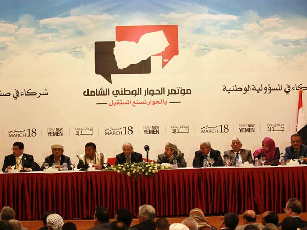 الحكومة الشرعية اليمنية : لا حلّ سياسي في اليمن إلاّ بالمرجعيات الثلاث .. فما هي ؟