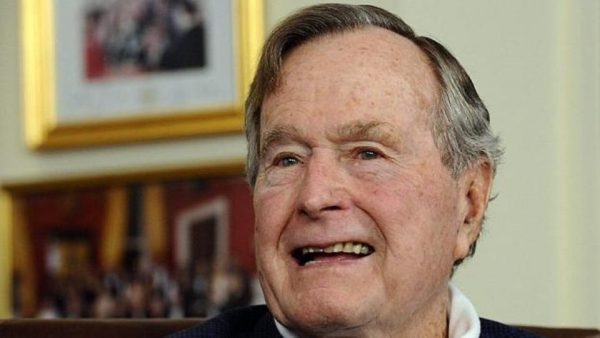 وفاة جورج بوش الأب عن عمر ناهز الـ”94″ عاماً