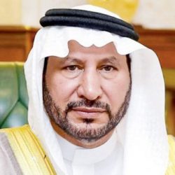 ملك البحرين يقلد الإعلامي “محمد العرب “وسام “العمل الوطني”