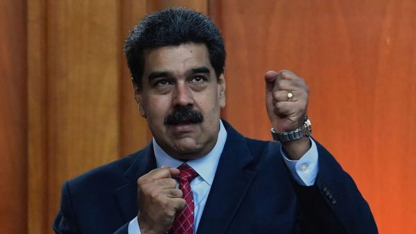 مادورو يتوعد بالانتقام قانونياً وسياسياً من واشنطن