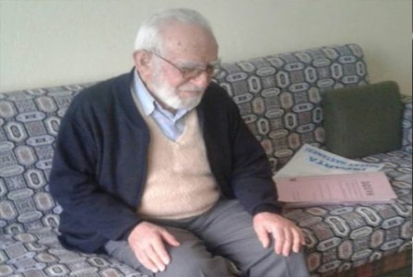 سجن مسن تركي عمره 74 عامًا رغم حالته الصحية المتدهورة
