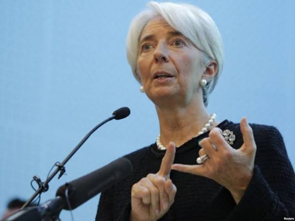 صندوق النقد الدولي يمنح مصر “٢” مليار دولار