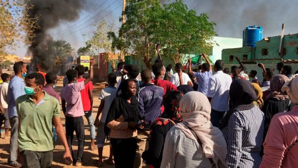 السودان.. غليان ليلي في الخرطوم وموعد لمسيرة جديدة