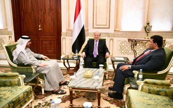 الرئيس اليمني يشيد بتضحيات الإمارات ضمن قوات التحالف العربي