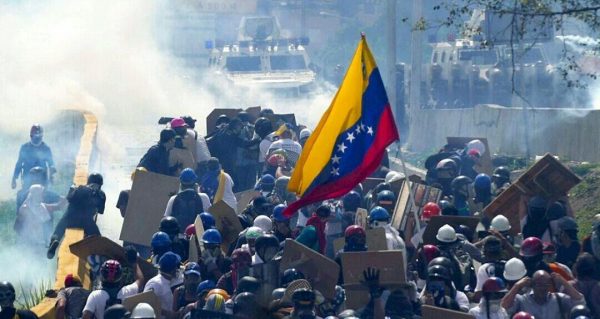 واشنطن تفرض عقوبات على حكام الولايات الفنزويلية