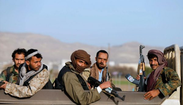 الجيش اليمني يسجل 32 انتهاكًا لوقف إطلاق النار في يوم واحد  بالحديدة