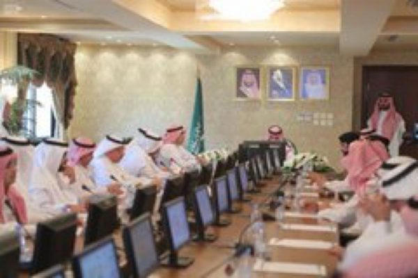 نائب أمير “مكة المكرمة” ‏يدشن نظام ميدان للإرتقاء بالخدمات البلدية الإلكترونية
