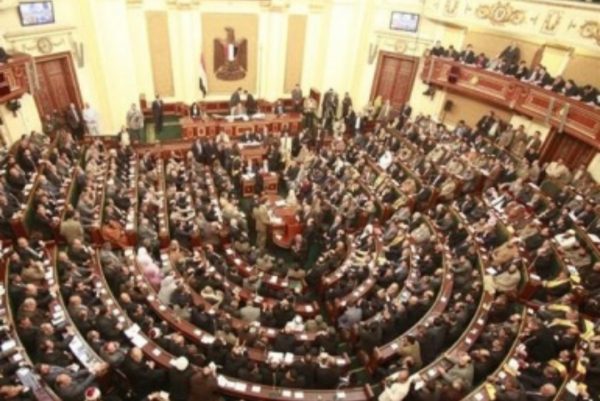 البرلمان المصري يناقش تعديل مادة مدة الرئاسة