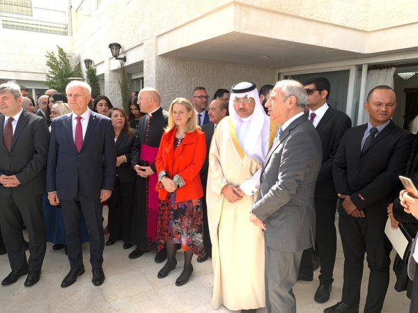 سفير المملكة الأردن يشارك في افتتاح مقر سفارة جمهورية بنما في الأردن