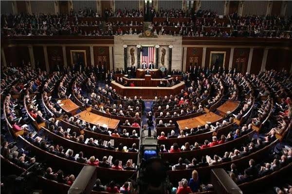 الكونغرس يوافق على مشروع قانون بشأن أمن الحدود