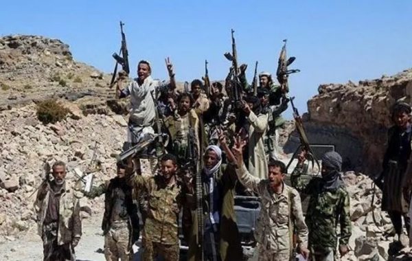 قبائل حجور تستعيد مواقع من الحوثيين في كشر