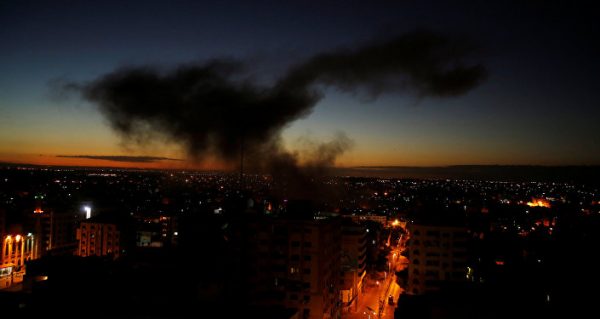 إصابة ما لا يقل عن “6” أشخاص في هجوم صاروخي على وسط إسرائيل