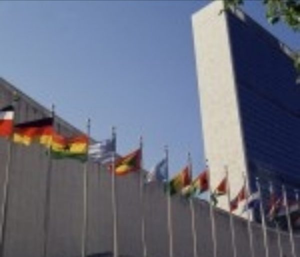 الأمم المتحدة: وفاة 84 سوريا على الأقل أثناء الفرار من دير الزور
