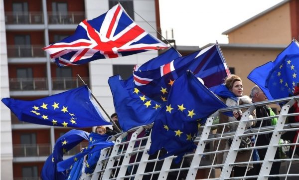 الحكومة البريطانية توافق على عرض الاتحاد الأوروبي بشأن تمديد موعد المغادرة