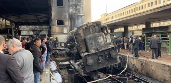 النائب العام المصري يأمر بحبس سائق قطار حادث محطة مصر
