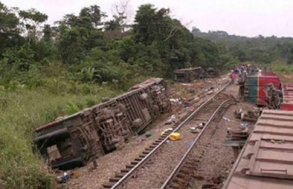 مصرع وإصابة أكثر من “٥٥” شخصاً في خروج قطار عن مساره بالكونغو الديمقراطية