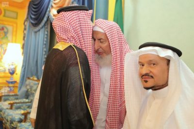 “نائب أمير مكة” يزور مفتي عام المملكة