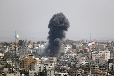 القصف الإسرائيلي يتجدد.. واغتيال قيادي في “القسّام”