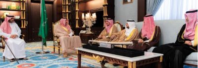 الأمير حسام بن سعود يلتقي مدير جامعة الباحة وأعضاء مجلسها