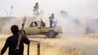 معارك طرابلس.. الجيش الليبي يبدأ هجوماً بمحور طريق المطار