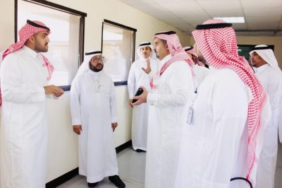 مدير عام صحة الرياض يتفقد مستشفى الملك خالد بالمجمعة