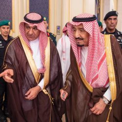 مدير شرطة الرياض يقلد عدد من الضباط رتبهم الجديدة