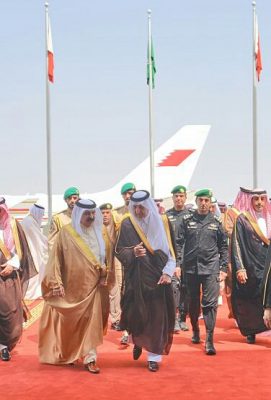 ملك البحرين حمد بن عيسى آل خليفة يصل جدة