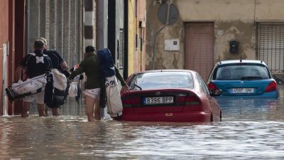 أمطار غزيرة بجنوب شرق إسبانيا تودي بحياة “5” أشخاص