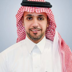 “بدور الصالح” أول مرشدة كهوف سعودية