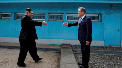 كيم يرفض دعوة لزيارة كوريا الجنوبية