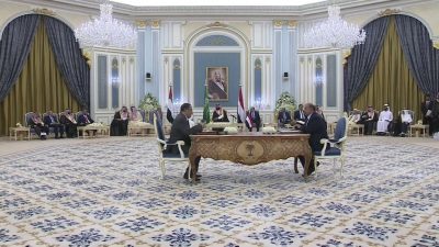 توقيع اتفاق الرياض بين الحكومة اليمنية والمجلس الانتقالي