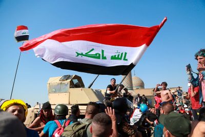 استمرار المظاهرات العراقية لليوم الثالث عشر على التوالي واحتشاد الآلاف في وسط العاصمة