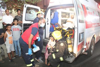 إخلاء 23 شخص إثر حريق شقة بحي الشوقية في مكة
