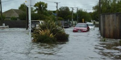 إجلاء للسكان في جزيرة ساوث آيلاند في نيوزيلندا بسبب الفيضانات