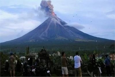 “السُلطات الفلبينية” تمنح السكان الذين يرفضون مغادرة منازلهم بالقرب من بركان “تال” الثائر مهلة “24” ساعة للإجلاء