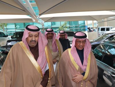 أمير منطقة الباحة يبحث مع وزير الإقتصاد والتخطيط مبادرة تطوير الوجهة السياحية للمنطقة