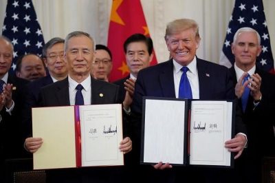 “ترامب وليو” يوقعان اتفاقية تجارية بعد عامين من الحرب التجارية