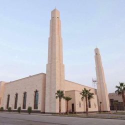 تونس تقرر إعادة فتح المساجد والمقاهي والفنادق اعتباراً من  هذا الموعد