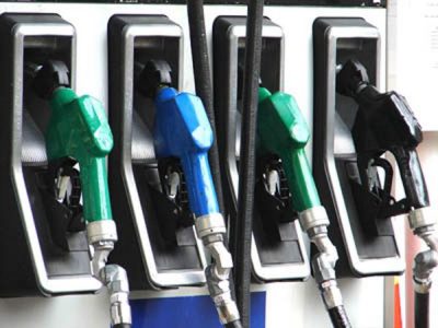 “أرامكو” تعلن أسعار الوقود لشهر يونيو: بنزين 91 بـ0.90 وبنزين  95 بـ 1.08″