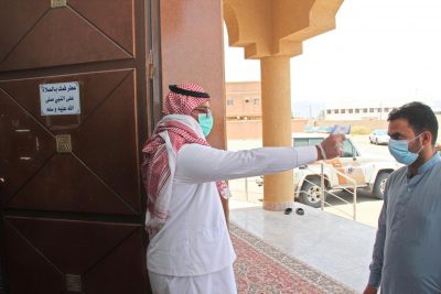 لجنة شباب النبهانية توفر العديد من أجهزة قياس الحرارة بـ”مساجد المحافظة”