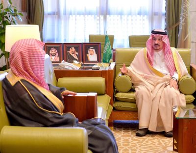 أمير الرياض يستقبل رئيس محكمة التنفيذ بالمنطقة