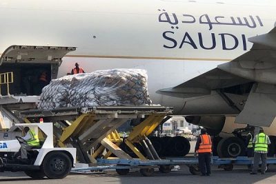 وصول الطائرة الإغاثية الثانية ضمن الجسر السعودي لمساعدة منكوبي الفيضانات في السودان