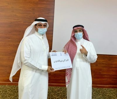 معالي رئيس جامعة الباحة يشهد توقيع 12 عقداً لبرامج بحثية بالجامعة