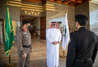 الأمير تركي بن طلال يكرم عددًا من منسوبي شرطة منطقة عسير