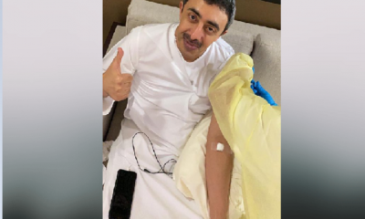 عبد الله بن زايد يتلقى التطعيم ضد فيروس “كورونا”