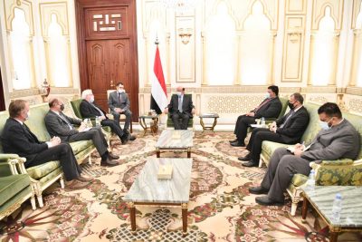 الرئيس اليمني يستقبل المبعوث الأممي إلى اليمن