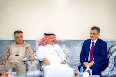 المحافظ لملس يلتقي قائد قوات التحالف العربي بالعاصمة عدن