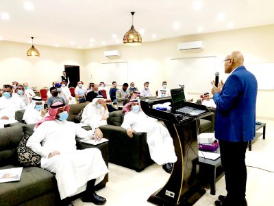 مكتب البيئة في جدة يقيم محاضرة  ‏عن الزراعة المائية