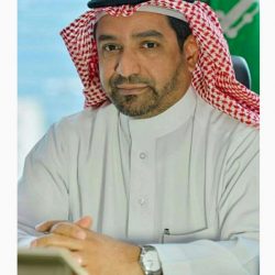“محافظ عدن “يطّلع على مستوى إنجاز مشاريع البرنامج السعودي ويشيد بالتدخلات النوعية للبرنامج بالعاصمة عدن