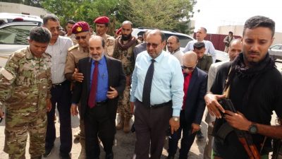 وزير العدل اليمني يتفقد العمل بـ”محكمة البريقة” بعد تأهيلها